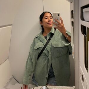 Meet Your Poster ✨